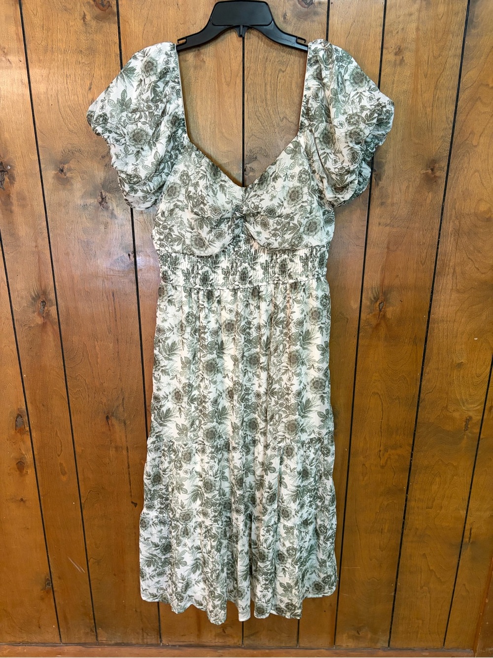 Trixxi Floral Puff-Sleeve Midi Dress in Green and Cream